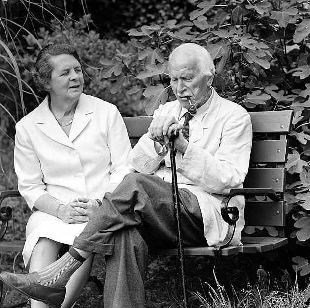 Jung. Emma Em 1956, Jung começou as entrevistas com Aniela Jaffé para o livro