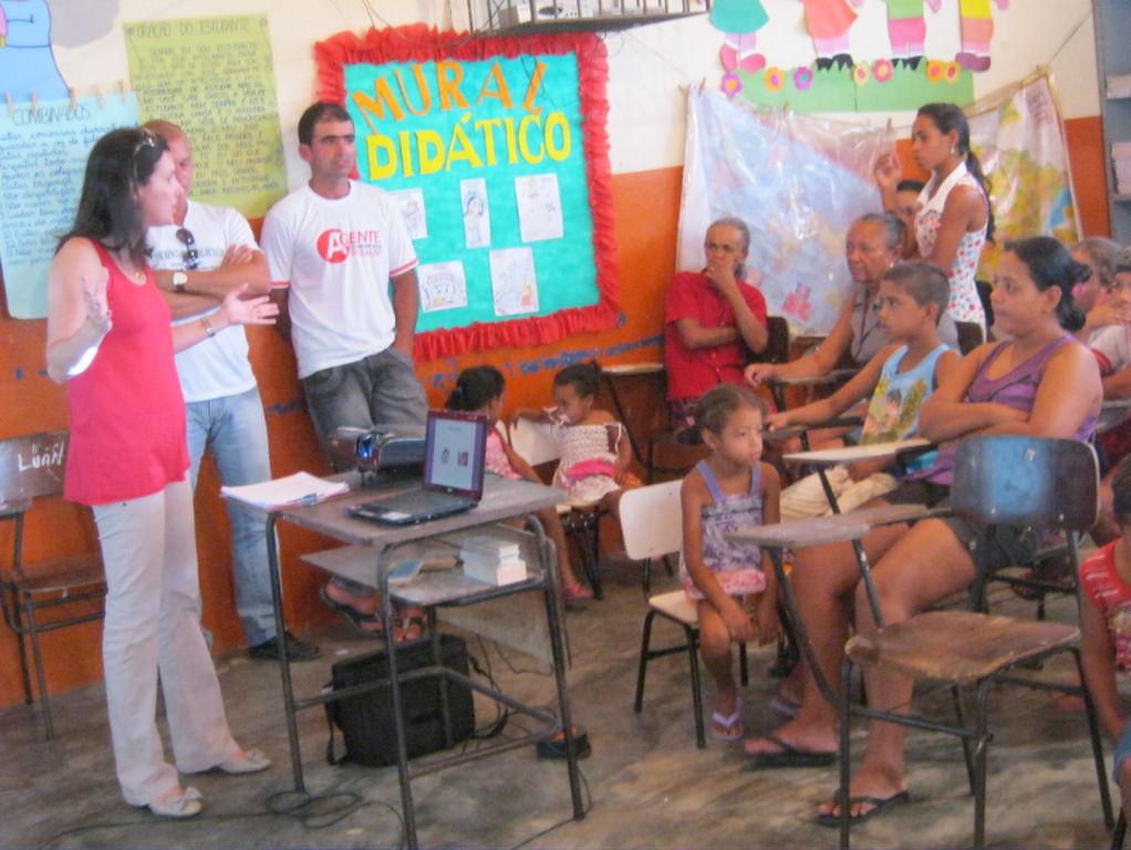 Barreto Figura 6 : Educação em saúde Escola