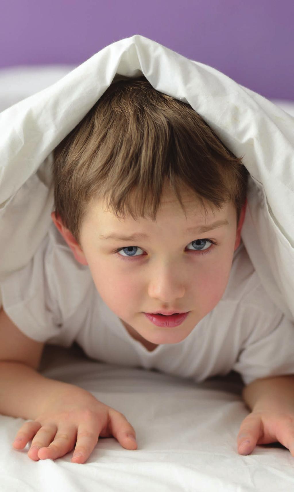 Desfralde sem traumas Atropelar o tempo da criança sair das fraldas também pode levar à enurese noturna.
