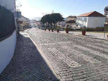 A Praça da República constitui um importante ponto de ligação a outros espaços desta zona da vila, como é o caso do Largo das Ribas, a Rua Prudêncio Franco da Trindade, a Rua Doutor Eduardo Burnay, a