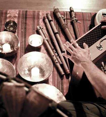 Instrumentos presentes durante o curso * Taças Tibetanas Peter Hess * Flautas nativas * Tambor xamânico * Tambor oceânico * Fen Gongo & Gongo Sinfônico * Kalimba, Sansula & Koshi *