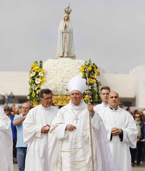 misericórdia: dar graças pelo dom de Fátima e foi presidida pelo bispo emérito de Santarém, D. Manuel Pelino.