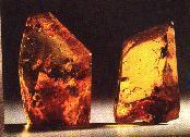 Eletricidade Um pequeno pedaço de âmbar quando atritado com a pele atraia pequenos fragmentos de palha - 600 A.C.