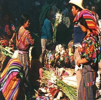 GUATEMALA * HONDURAS Escondida no emaranhado de pequenos países, a Guatemala é um destino pouco conhecido e, contudo, é seguramente um dos mais