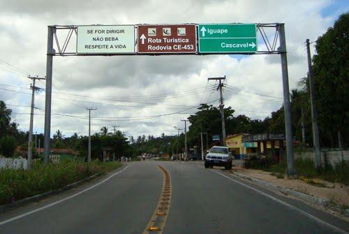 82 Figura 18: Vias de acesso aos municípios vizinhos. Fonte: Acervo Fortaleza em Fotos.