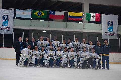 Em março de 2014, o Brasil estreou em competições internacionais no primeiro Torneio Pan Americano de Hóquei no Gelo.
