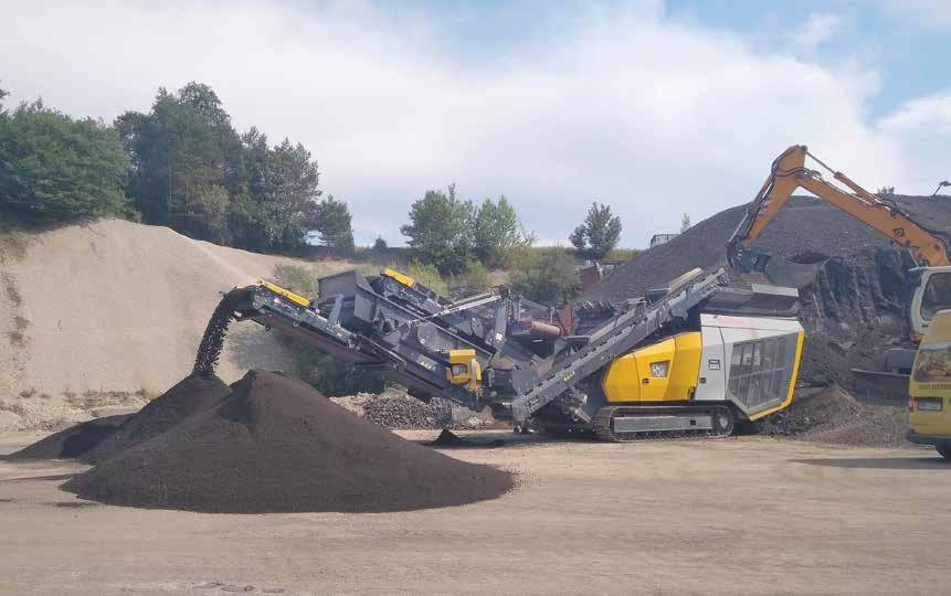 reciclagem, que por sua vez é parcialmente operacionalizada por cooperativas credenciadas pela Autoridade Municipal de Limpeza Urbana (Amlurb), ligada à Secretaria Municipal de Serviços.