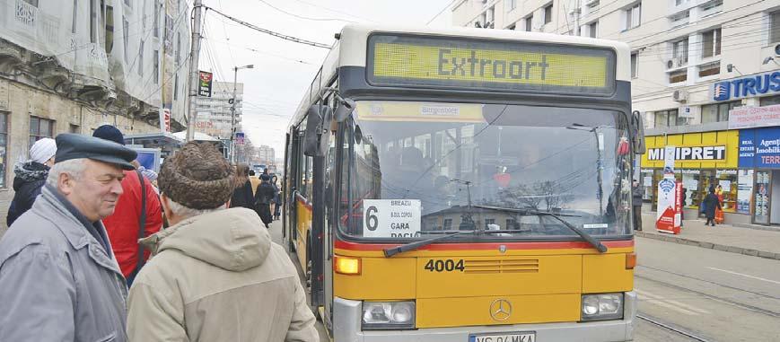 Transportul public \n municipiul Ia[i a intrat pe mâna unui afacerist controversat, care a reu[it s` \[i bage \n buzunar bani publici, folosindu-se doar de ni[te hârburi vechi La mijloc au intrat [i