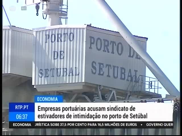 A68 RTP 1 Duração: 00:00:26 OCS: RTP 1 - Bom Dia Portugal ID: 77693504 15-11-2018 06:37 Empresas portuárias de Setúbal acusam Sindicato dos Estivadores de intimidação http://pt.cision.