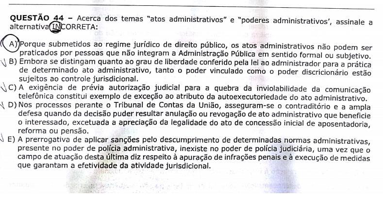 O princípio da publicidade comporta exceção. Art. 5º, XXXIII, CF. III Certa.