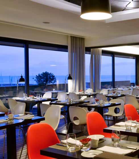 MARIS STELLA RESTAURANT With a stunning and relaxing view over the marina of Cascais, experience this restaurant