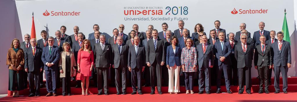 Foto de família do ato inaugural do IV Encontro Internacional de Reitores da Universia 2018 O IV Encontro Internacional de Reitores da Universia, realizado em 21 e 22 de maio de 2018 em Salamanca no