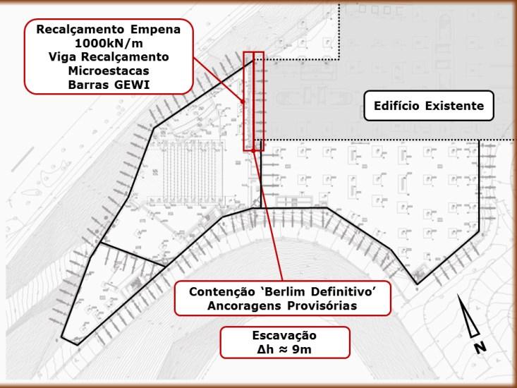 Relativamente aos limites da escavação situados na adjacência das vias de circulação tem-se como condicionantes a consideração das sobrecargas associadas e a limitação razoável das deformações a