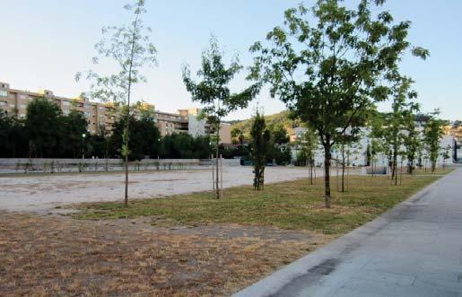 Operação de Reabilitação Urbana do Centro da Cidade de Felgueiras Câmara Municipal de Felgueiras 5 Análise e caracterização do edificado e do espaço público como um cruzeiro e um monumento dedicado