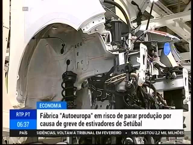 A Volkswagen na Alemanha está a ponderar desviar os motores para a fábrica espanhola de Navarra, enquanto