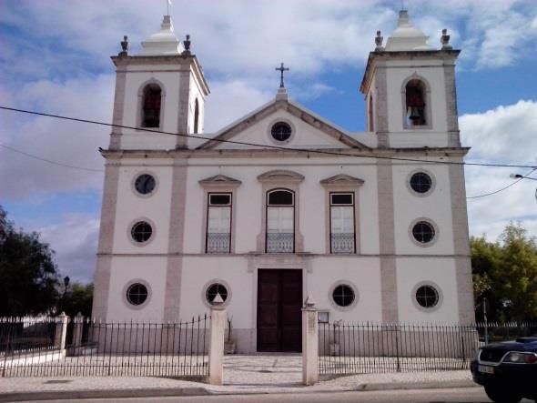 Foto 7-8: Igreja de Nossa Senhora da Conceição PALÁCIO DA CASA CADAVAL No séc. XVII, o monarca Filipe III para recompensar os serviços de D.
