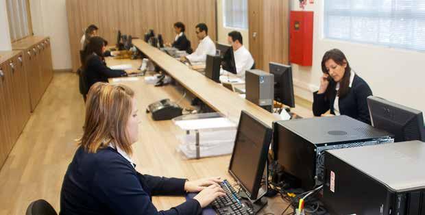 CLIENTES O sucesso dos nossos clientes também é o nosso.