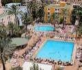 O hotel está localizado a 500m da praia do Levante, numa área calma.