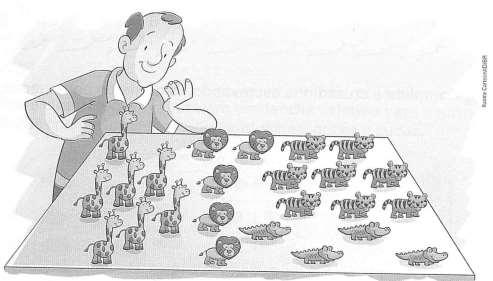 04. Observe as figuras geométricas. CIRCULE os triângulos. Quantos lados tem um triângulo? 05 Gilson montou uma barraca de brinquedos na quadra da escola.