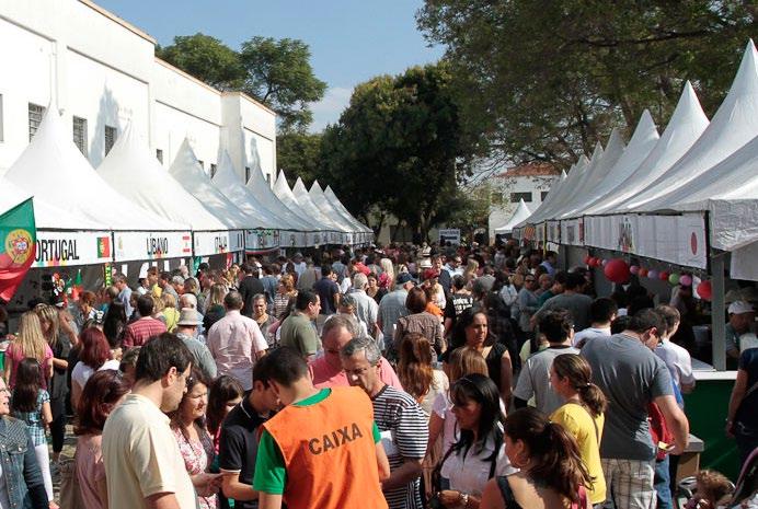 2 A Festa do Imigrante Gastronomia, arte, música e dança das diversas nacionalidades que compõem a diversidade cultural de São Paulo estão reunidas na tradicional Festa do Imigrante.