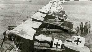 Aviões alemães num campo de