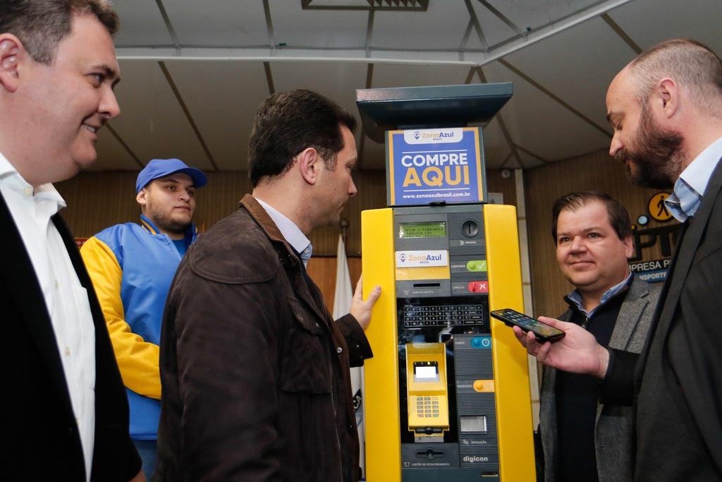 Gestão do Estacionamento Rotativo Sistema Zona Azul de Porto Alegre 4.