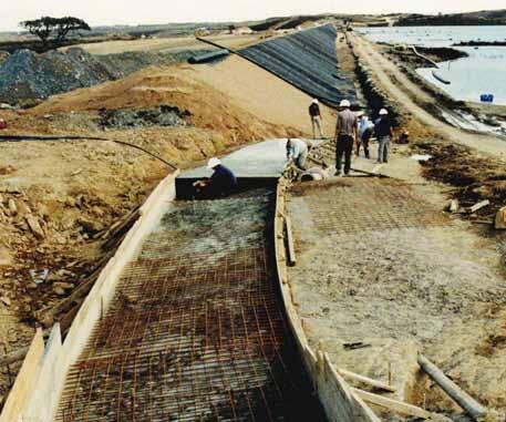 DAMS AND LAKES NEVES CORVO SITE CONSTRUÇÃO