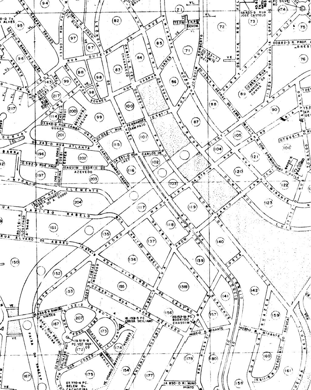 Modelo de Campos e Modelo de Objetos O Modelo de Objetos representa o espaço geográfico como uma coleção de entidades distintas e identificáveis.