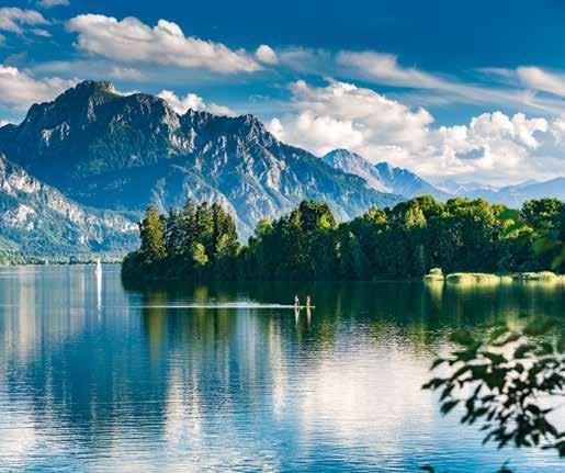 5 Dia / Quinta-feira Innsbruck - Munique Depois do café da manhã se fará um passeio turístico por Innsbruck.