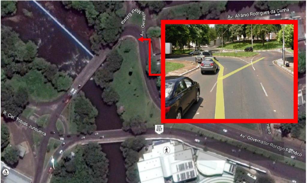 Figura 02 Afunilamento Av. Rondon Pacheco FONTE: (GOOGLE EARTH, 2018 - adaptada pelo autor) 3.2. Levantamento do número de veículo No presente artigo as contagens foram obtidas com o auxílio de um contador manual com quatro dígitos.