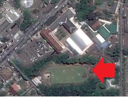 Figura 1: vista aérea do Campus 1 e Campo de Futebol O alvo estará disposto imediatamente ao lado do centro do campo. A decolagem será efetuada em um ponto da área externa ao Campo de Futebol.