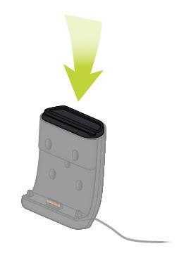 Para carregar o equipamento fora do automóvel, utilize um cabo USB ou o carregador TomTom opcional para o BRIDGE.