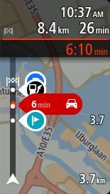 Quando a barra de percurso larga for apresentada, verá mais informações sobre o seu percurso. Por exemplo, verá o tempo e a distância até filas de trânsito, entre outros.