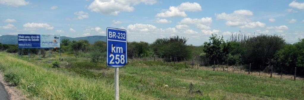 DISTRITO INDUSTRIAL DE ARCOVERDE 11 Em implantação Área = 89,82 hectares Localização = As margens da BR 232 Desapropriação = Em negociação Projetos