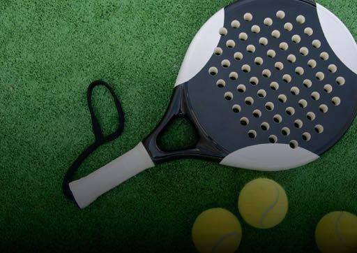 EVOLUÇÃO DO PADEL EM PORTUGAL CLUBES PROVAS FEDERADAS JOGADORES EM PROVAS FEDERADAS % DE CRESCIMENTO ANUAL % DE CRESCIMENTO ANUAL % DE CRESCIMENTO ANUAL 52 40