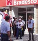 sindicalistas, artistas do grupo ARCA, de Ribeirão Pires, representaram