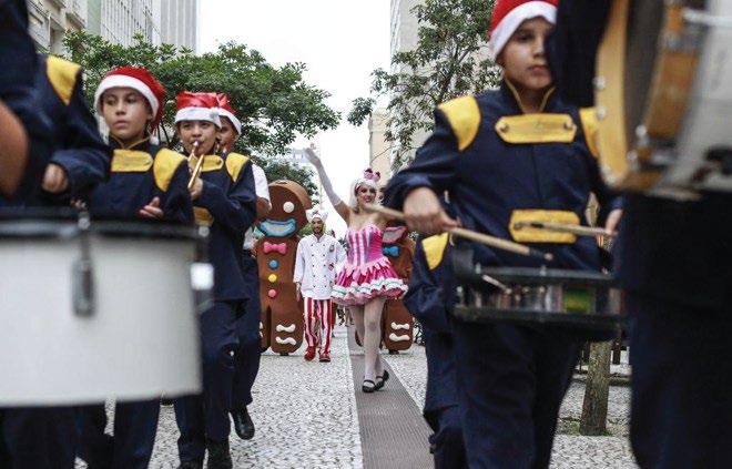 NATAL MÁGICO No Natal Mágico o espírito natalino ganhará forma num grandioso desfile de sonho e magia.