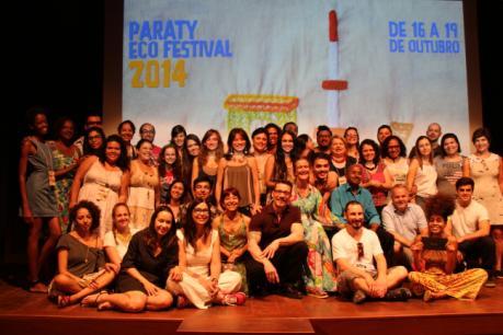 Paraty EcoFestival 2014 Pelo quarto ano consecutivo, o Instituto Rio Moda contribuiu com o Instituto Colibri na realização do Paraty EcoFestival, evento que abraça a causa da moda sustentável por