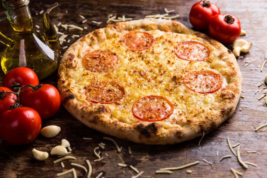 Menu Pizzas Salgadas Mozzarella Napoletana Palmito Pepperoni Pernil Piacenza Piemontese Portuguesa Salmone Shimeji Siciliana Speciale Torinese Trent'Anni Trentacinque Vitoriana XXV Zucchini molho de