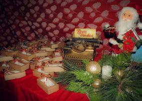 Festa de Natal AABB Na sexta-feira (14/12), ocorreu no Salão Principal da AABB Santa