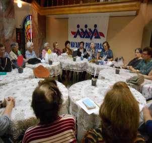 COMEMORAÇÃO DE ROSH HASHANÁ NA SEDE DA NA'AMAT RIO A tarde do dia 08/09/2015 foi particularmente festiva, emocionante e reflexiva.