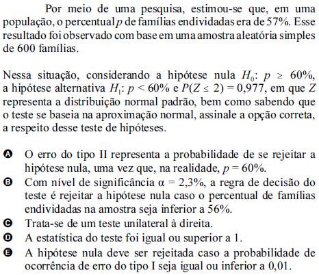 número de graus de liberdade, até atingir o seu limite no infinito, quando se iguala à tabela Normal Padrão.