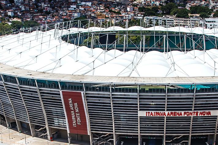 1. Apresentação Desde a sua reinauguração em 2013, a equipe da Arena Fonte Nova vem trabalhando diariamente para proporcionar as melhores experiências para os seus diversos públicos.