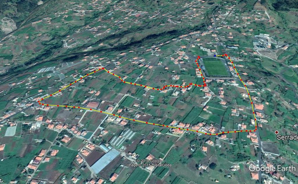 2º Segmento: Ciclismo (2000metros x 5 voltas = 10 Km): Legenda: - Sentido da prova - Parque de transição Saída do PT junto ao Campo Municipal, no sentido descendente, vira à direita seguindo até à