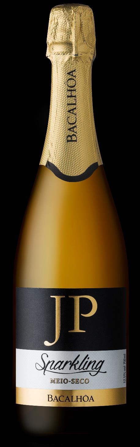 Bacalhôa JP Sparkling Espumante Península de Setúbal 12 a 6ºC 12,5% vol Selecção de uvas brancas. Vasco Penha Garcia. Cor citrina.