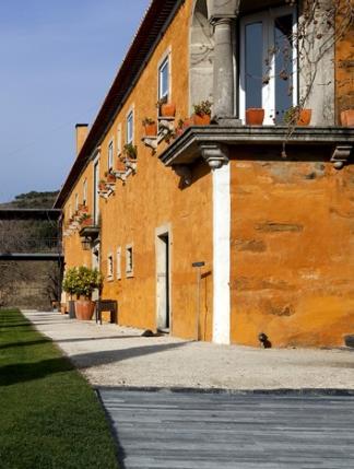 A Quinta do Vallado, construída em 1716, é uma das quintas mais antigas e famosas do Vale do Douro.