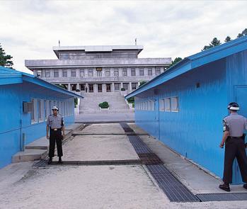 DMZ: Demilitarized Zone Também chamada