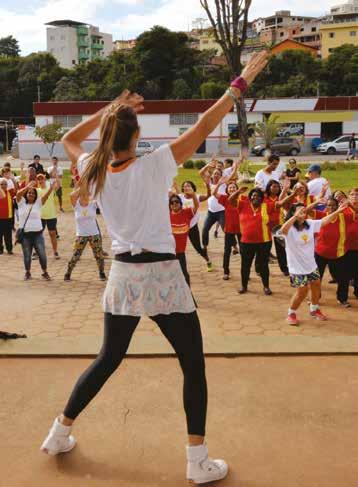 ATITUDE VOLUNTÁRIA Durante o ano, os empregados da AngloGold Ashanti reforçaram a cultura de solidariedade, doando parte do seu tempo e do seu conhecimento para a transformação social da comunidade