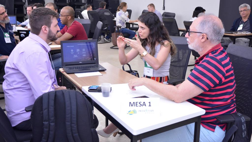 Mentorias As Startups aprovadas para a Etapa Mercado seguirão com o acompanhamento do mentor atual até o período pré Bootcamp Final (17 de agosto), estando previstas mais 2 sessões de mentoria.