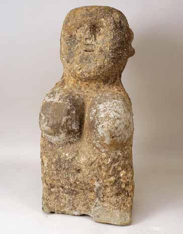 - 95 cm 300-450 559 FIGURA FEMININA, escultura em pedra,